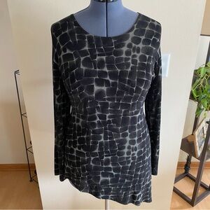 Picadilly Fashions Black Long Sleeve Asymmetrical Print Stretch Top, Size Large